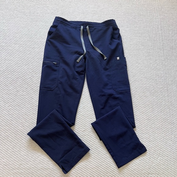 Only worn twice. In pristine condition. - Picture 1 of 1